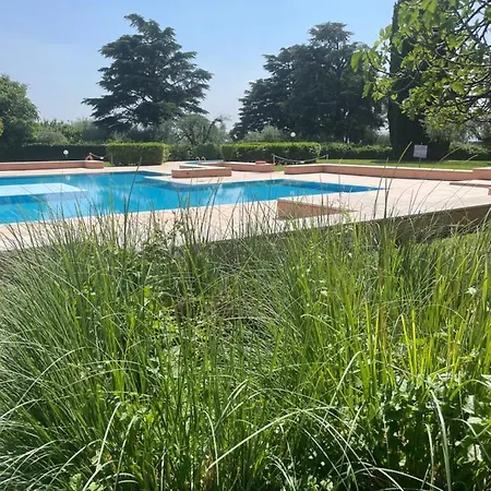 Boutiqueloft Vista 公寓